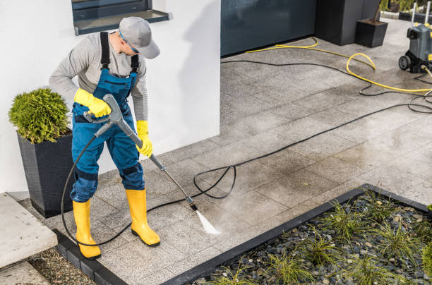 Garage Pressure Washing in Lisle, IL